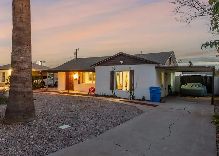 Holiday home 3br With Game Table Bbq & Parking