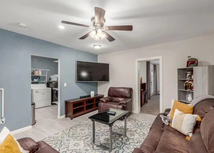3br With Game Table Bbq & Parking *